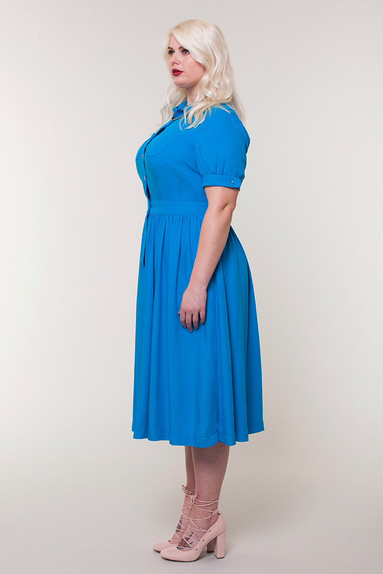 Penny Dress sizes 18 - 26 (last copy available in print)